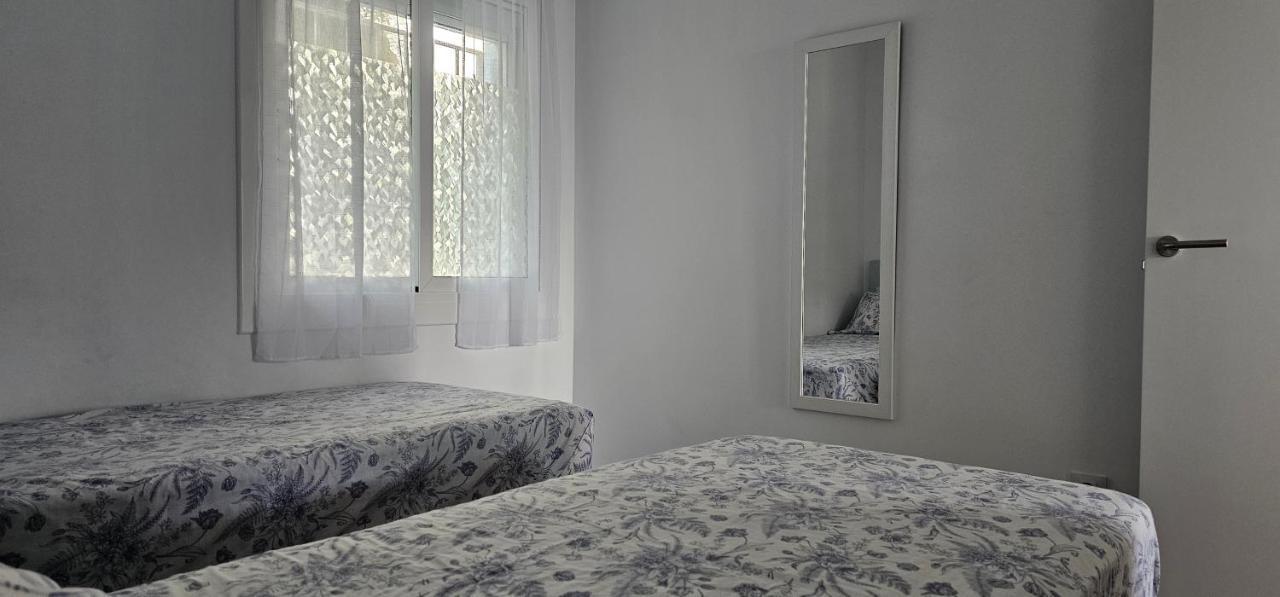 Apartamento Canyelles Playa Roses Extérieur photo